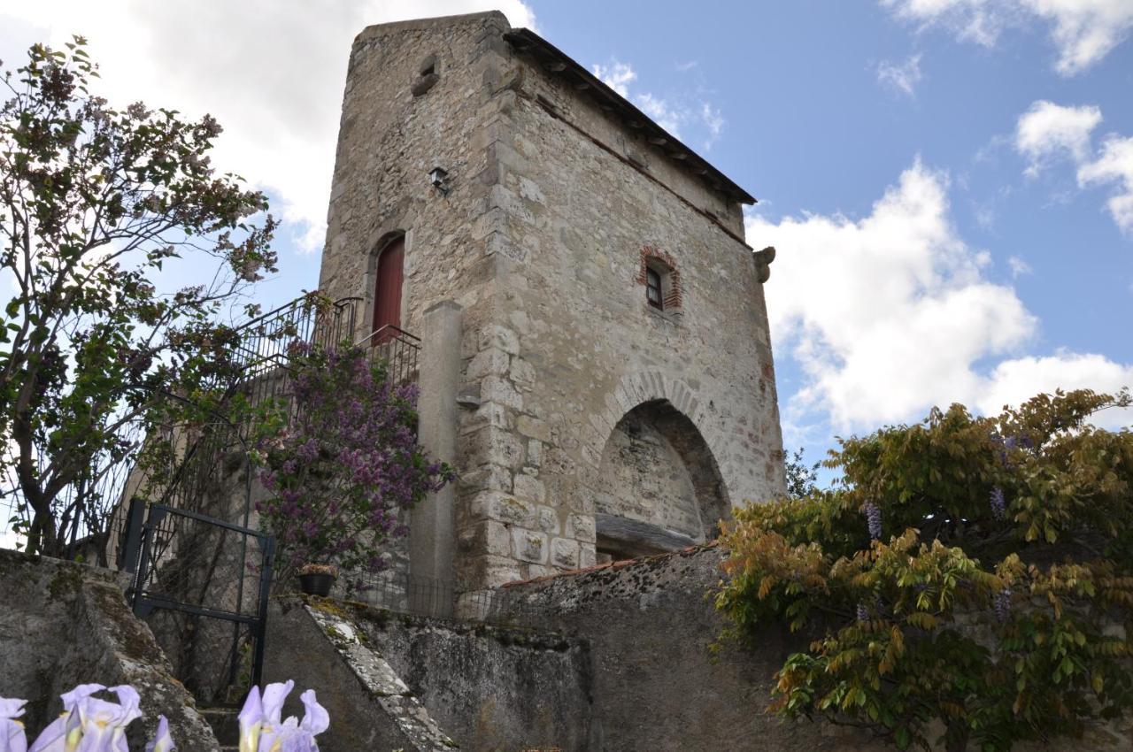 La Maison Du Prince De Conde Charroux-dʼAllier Exteriör bild
